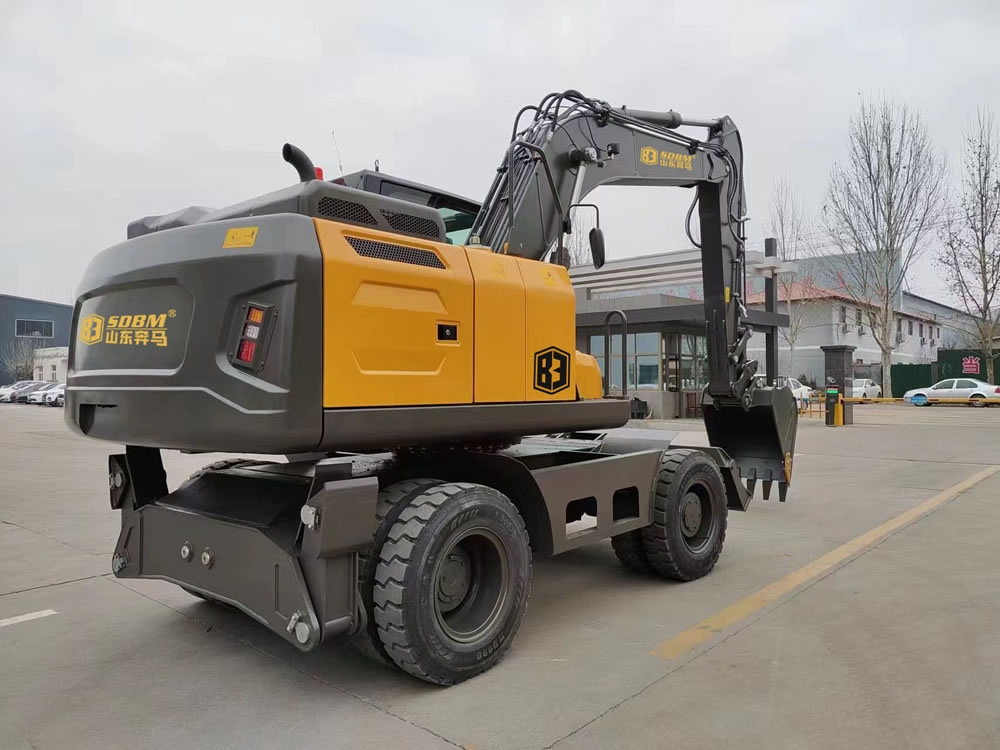 輪胎式中型挖掘機BMPC150